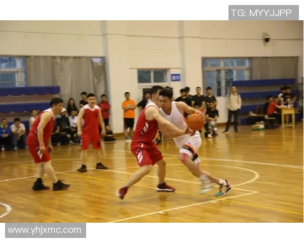 深圳篮球队的拼搏历程与荣耀之路深度解析 深圳篮球队的拼搏历程与荣耀之路深度解析