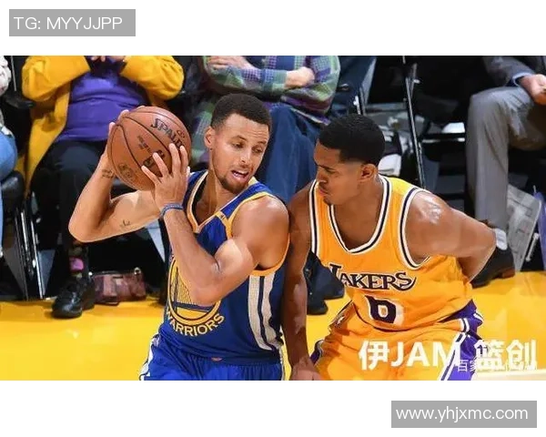 赛后分析:深圳篮球队与武汉篮球队的速度对决全景回顾 赛后分析:深圳篮球队与武汉篮球队的速度对决全景回顾